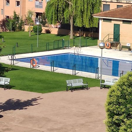 Apartamento Los Manos De Oroel Jaca Exterior foto