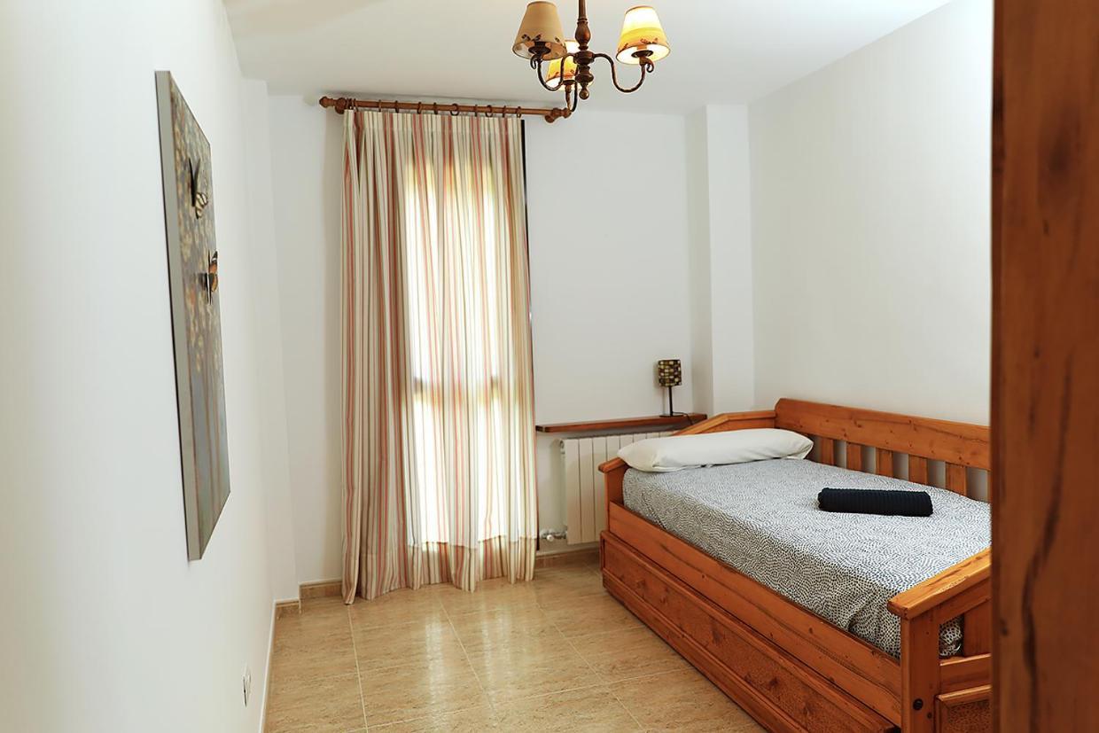Apartamento Los Manos De Oroel Jaca Exterior foto