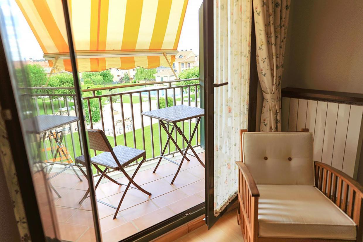 Apartamento Los Manos De Oroel Jaca Exterior foto